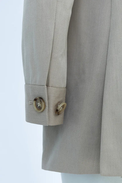The Minimalist Retro Buttoned Jacket
