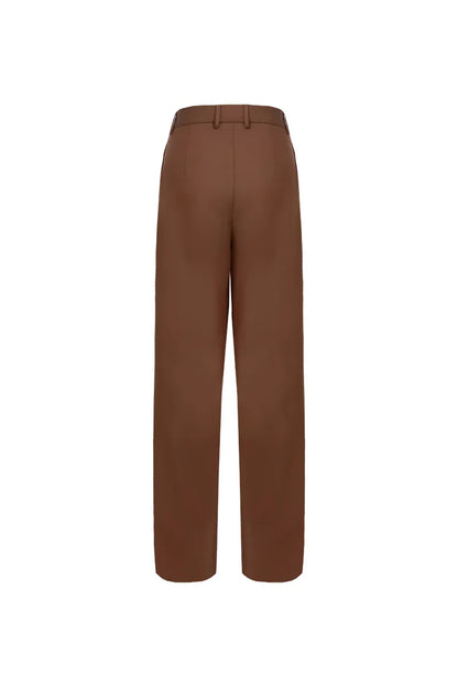 The Sculpted-Pleat Utility Trouser