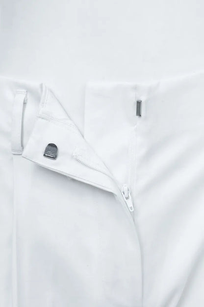The High-Rise Carrot Taper Trouser