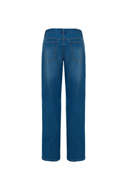 The Slanted-Pocket Straight Denim