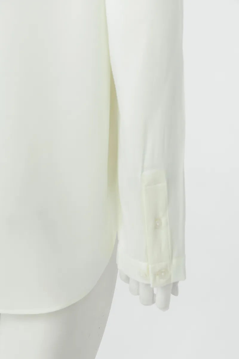 The Hidden-Placket Fitted Shirt
