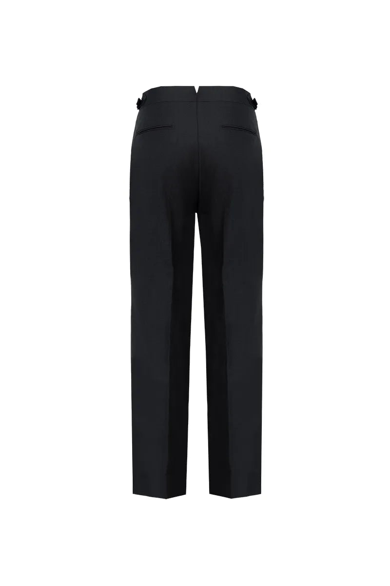 The Relaxed Formal Lustre Trouser