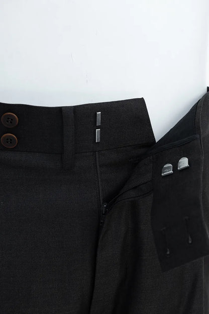 The Relaxed Formal Lustre Trouser