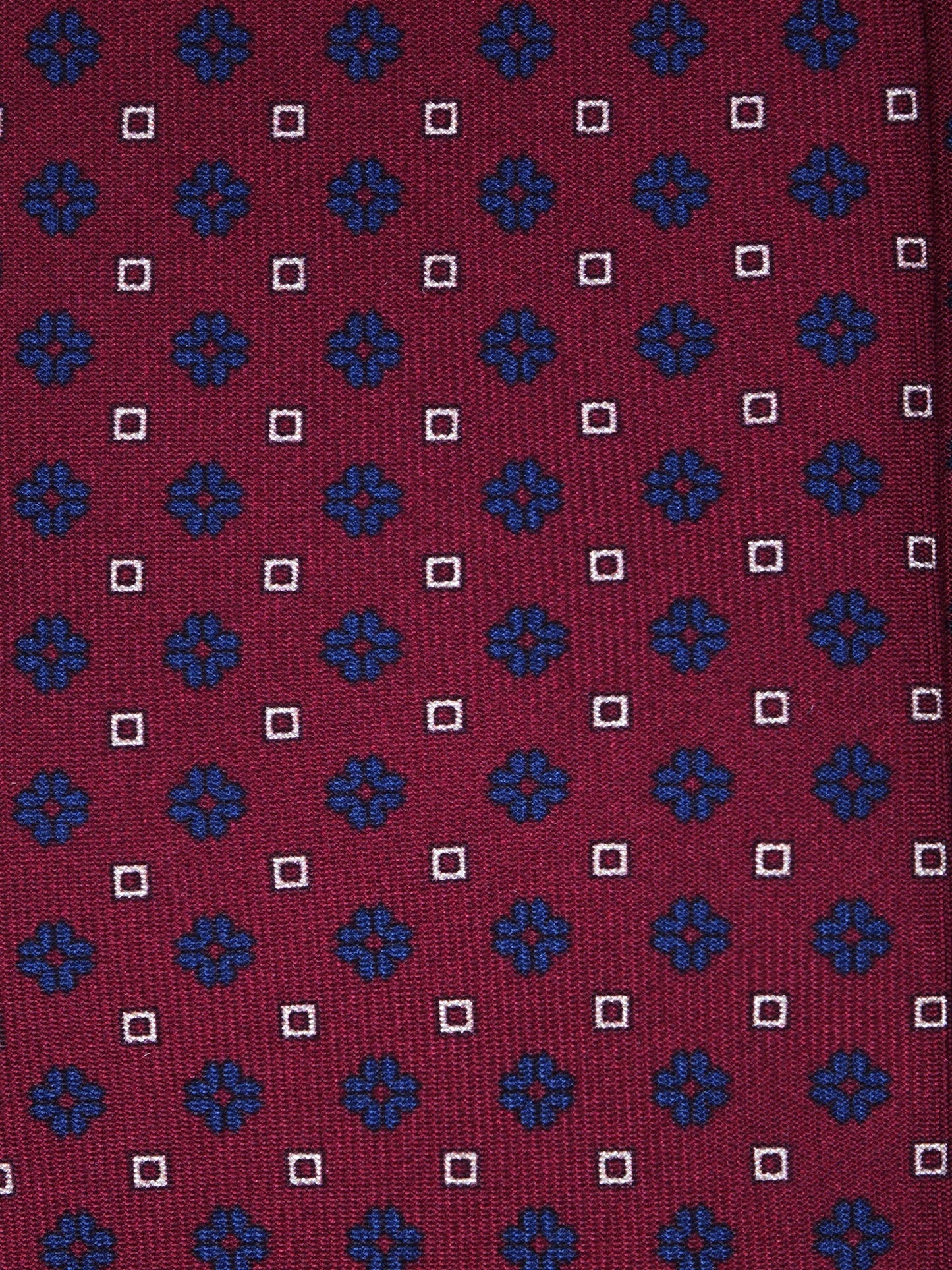 Luxury Silk Necktie in Burgundy
