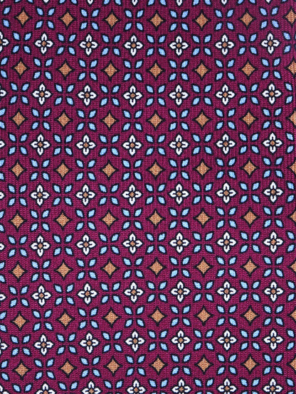 Luxury Silk Necktie in Burgundy